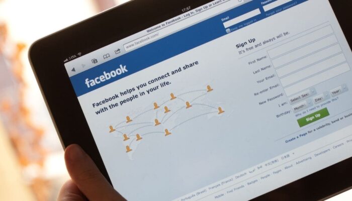 Cara Menambahkan Admin ke Halaman Facebook Lewat Browser atau HP