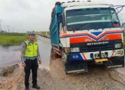 Jalan Lintas Rokan Hulu Menuju Bengkalis Rawan Banjir, Rusak Dan Berlubang