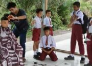 Potong Rambut Siswa Lebih Rapi, SDN 11 Bonai Darussalam Datangkan Tukang Cukur