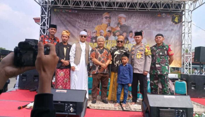 Ormas Kapalang Misteri Beri Santunan 700 Anak Yatim Piatu                      