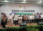 PJ Bupati Bogor Serahkan Bantuan Keuangan Samisade Untuk Infrastruktur